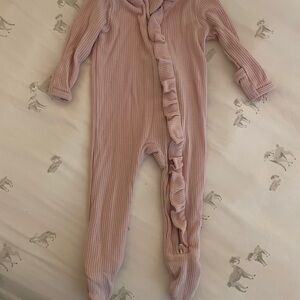 Kyte Pink Ruffled Kids One Piece / 0-3 mo